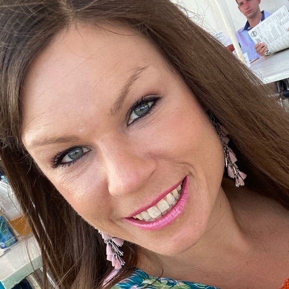 Meet your Posher, Jen - Picture 1 of 1